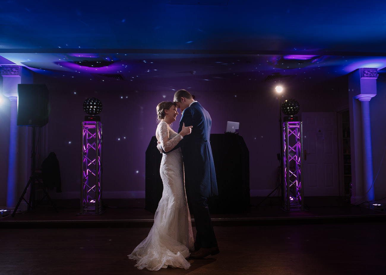 First dance wedding photography at Froyle Park