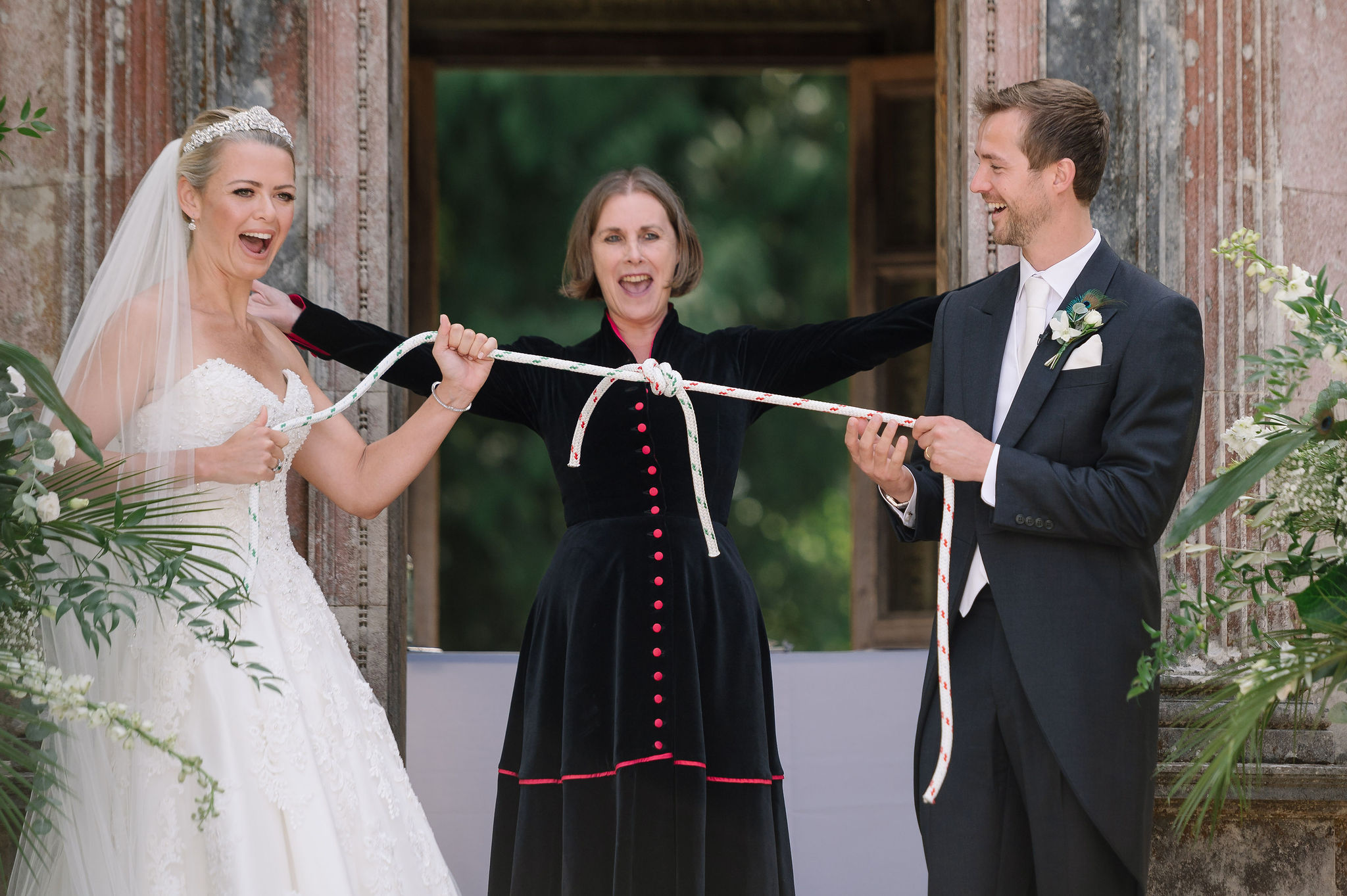 knot tying wedding ceremony